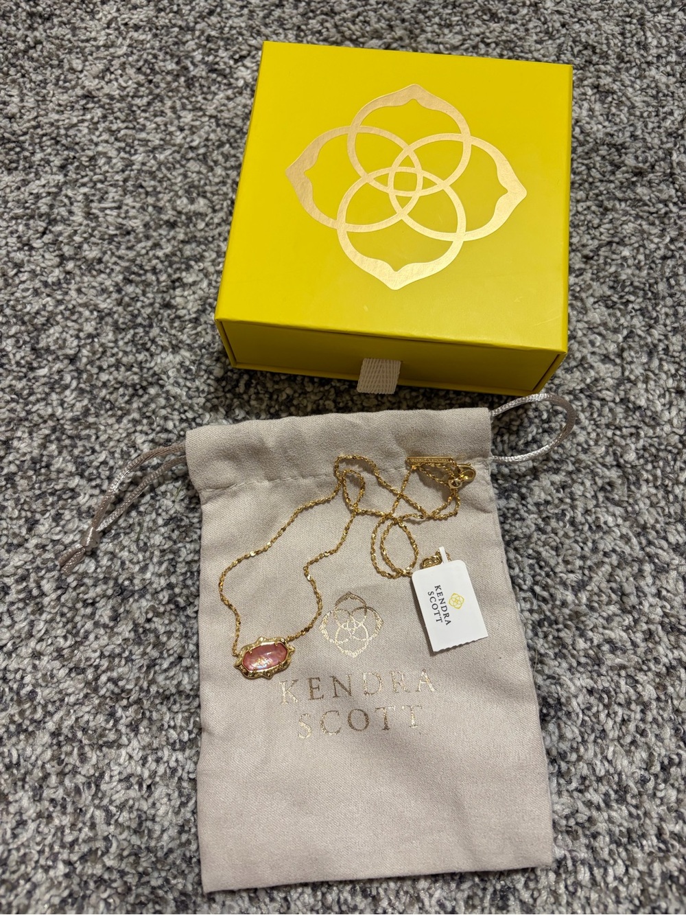 NWT Kendra Scott Gold Necklace with Pink Pendant